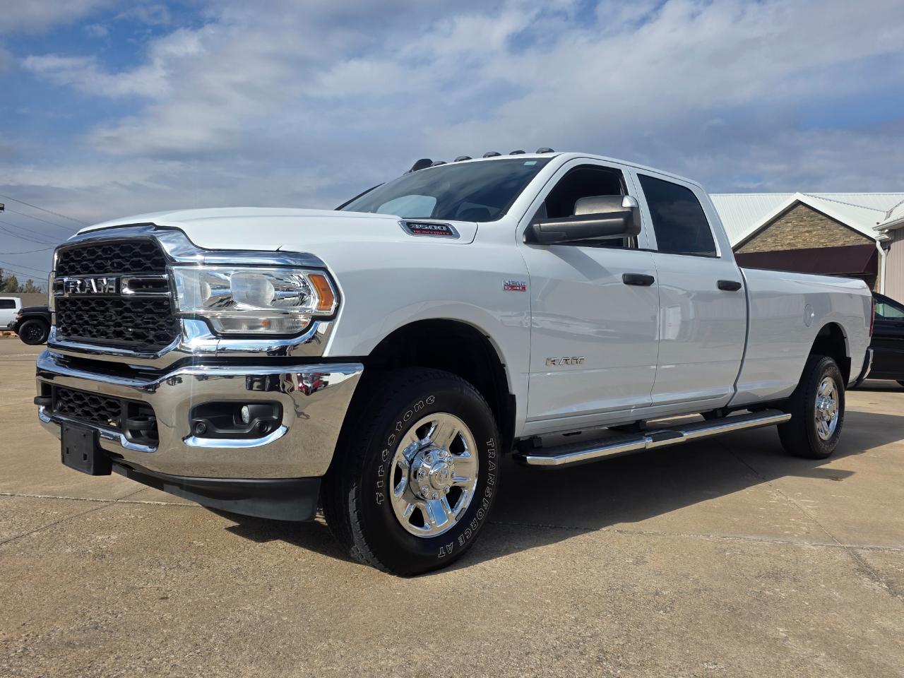 RAM 3500 Tradesman Crew Cab 4WD 2022