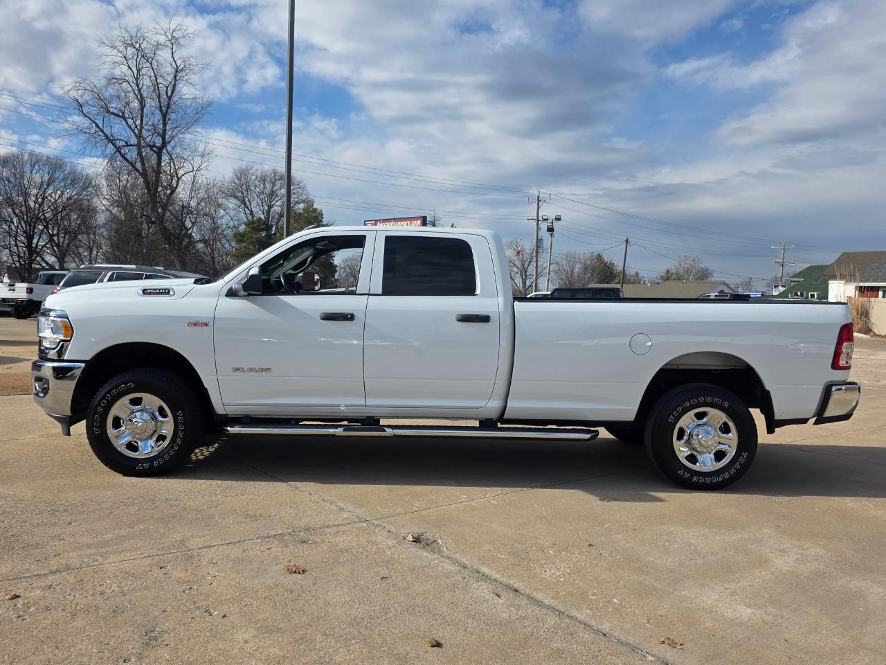 RAM 3500 Tradesman Crew Cab 4WD 2022