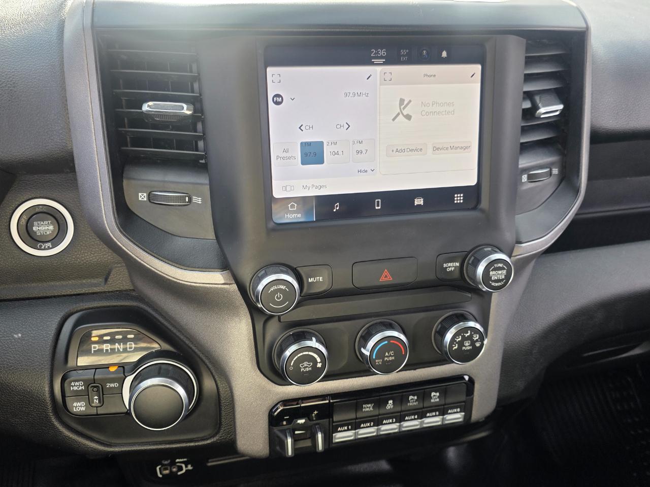 RAM 3500 Tradesman Crew Cab 4WD 2022