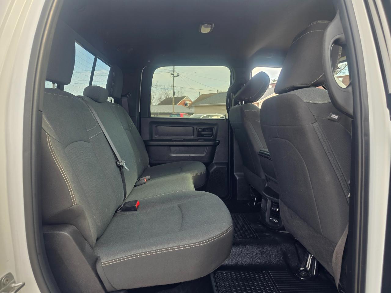 RAM 3500 Tradesman Crew Cab 4WD 2022