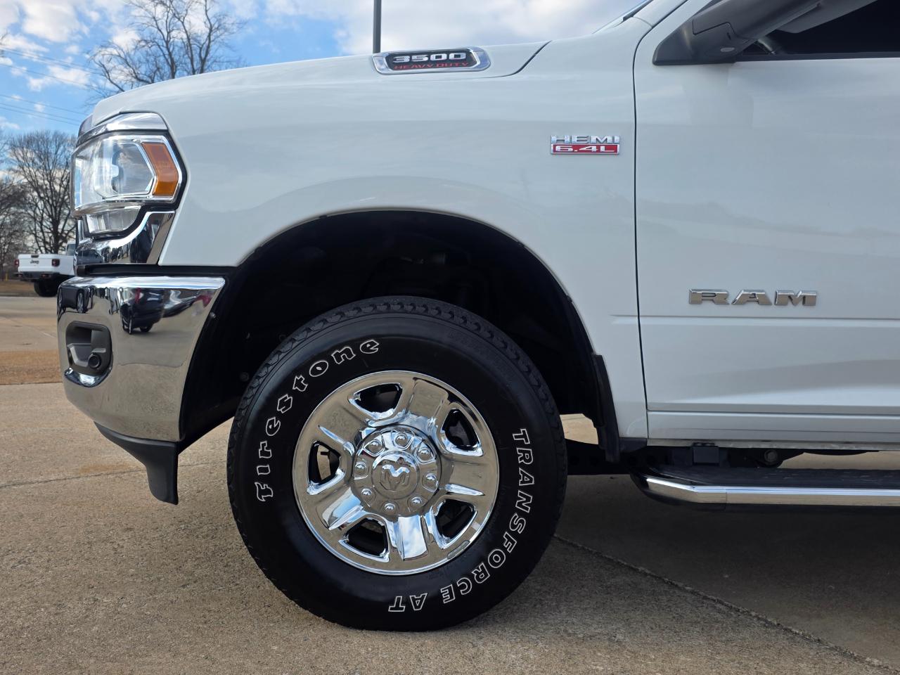 RAM 3500 Tradesman Crew Cab 4WD 2022