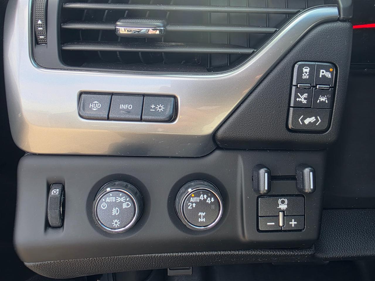 Chevrolet Tahoe Premier 4WD 2020