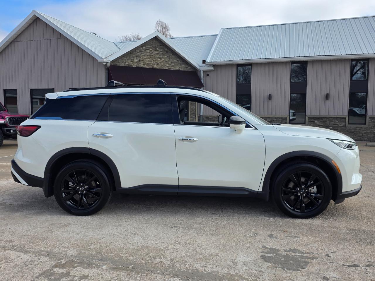 Infiniti QX60 AWD 2025