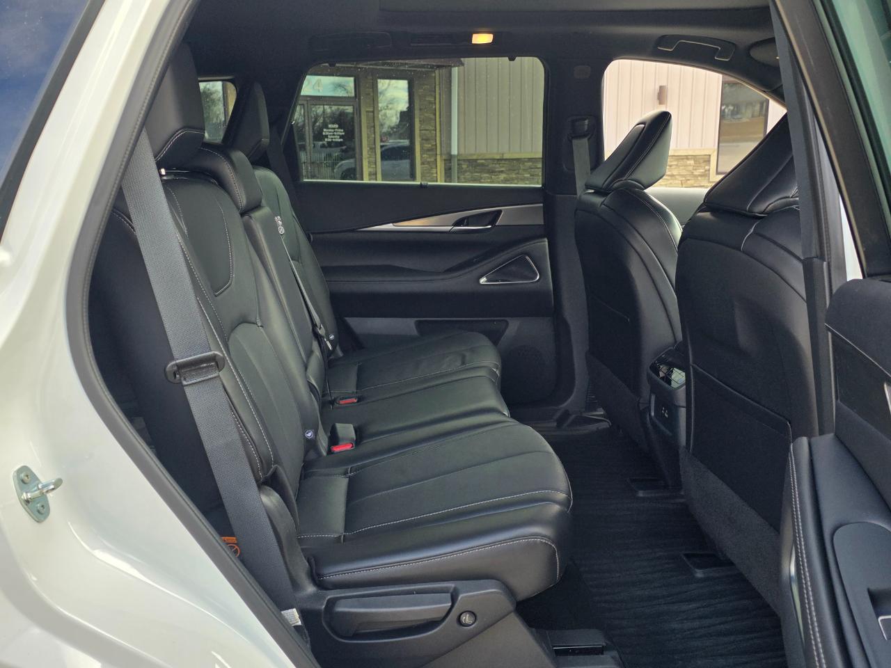 Infiniti QX60 AWD 2025