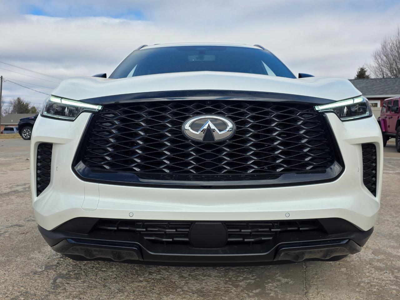 Infiniti QX60 AWD 2025