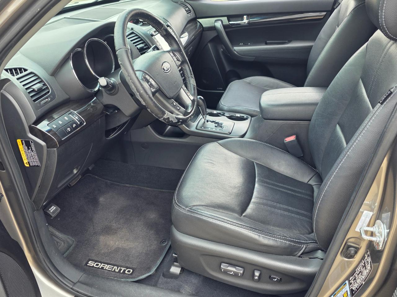 Kia Sorento EX V6 2WD 2012