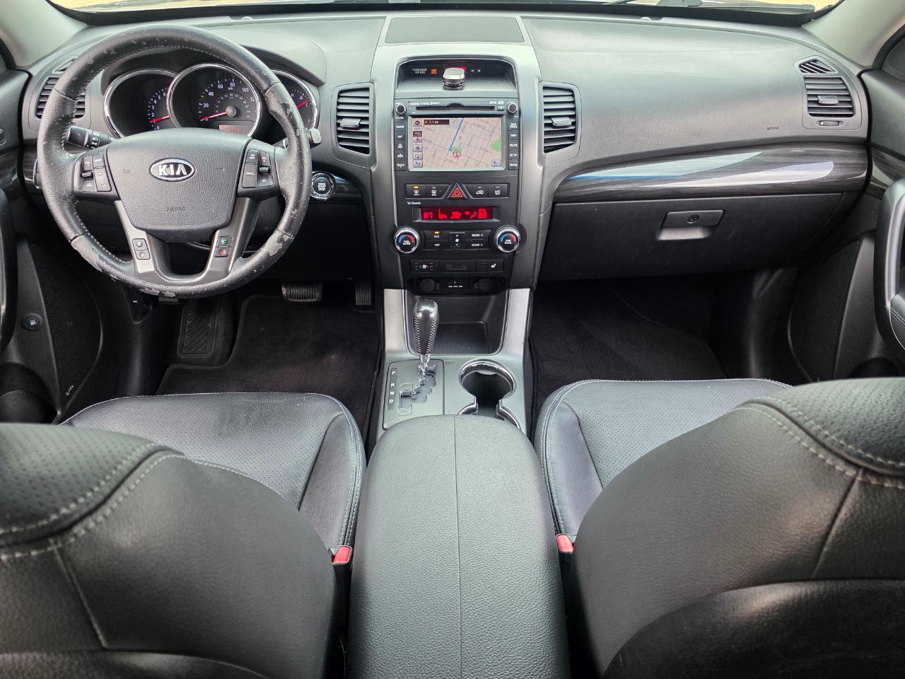 Kia Sorento EX V6 2WD 2012