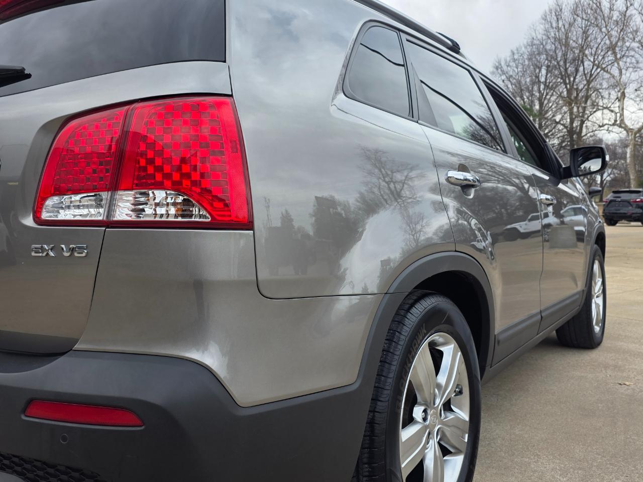 Kia Sorento EX V6 2WD 2012