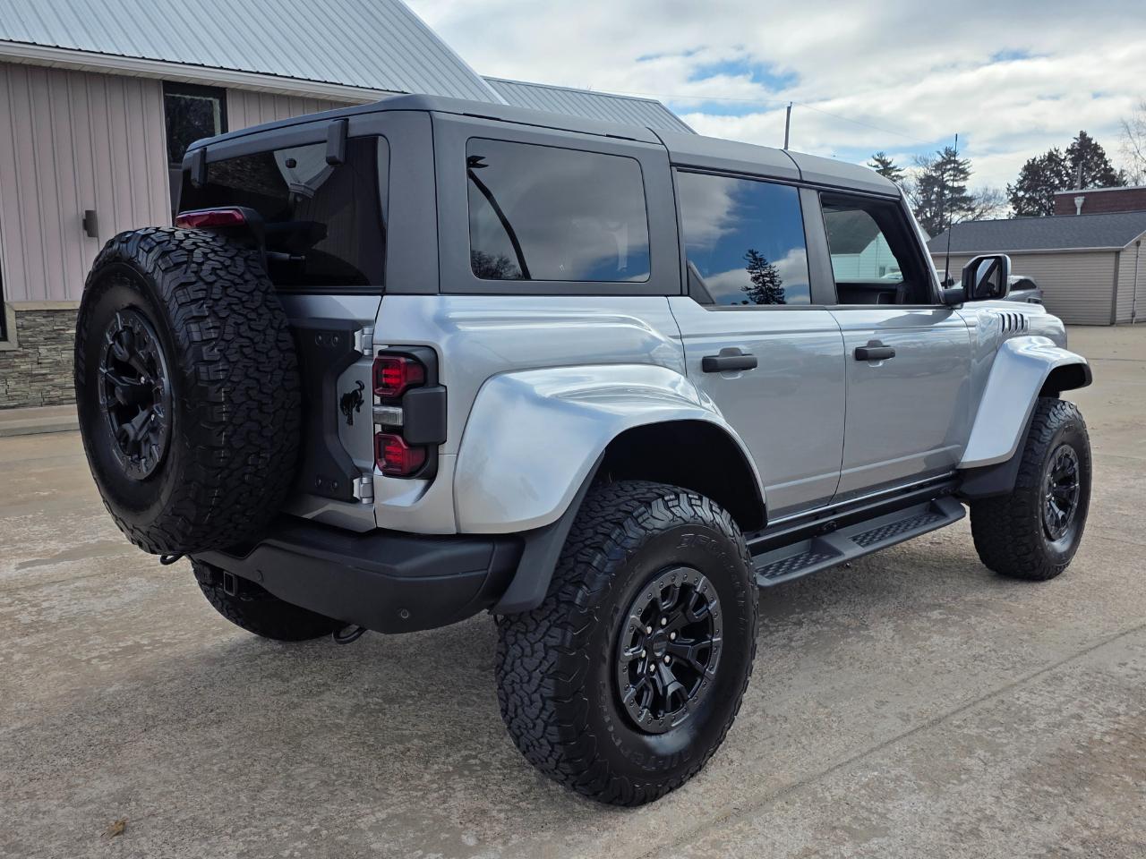 Ford Bronco Raptor 2024