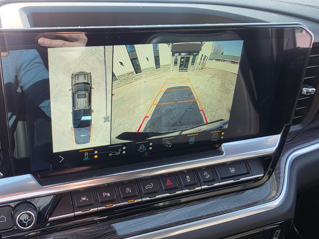 Chevrolet Silverado 1500 LTZ Crew Cab 4WD 2022