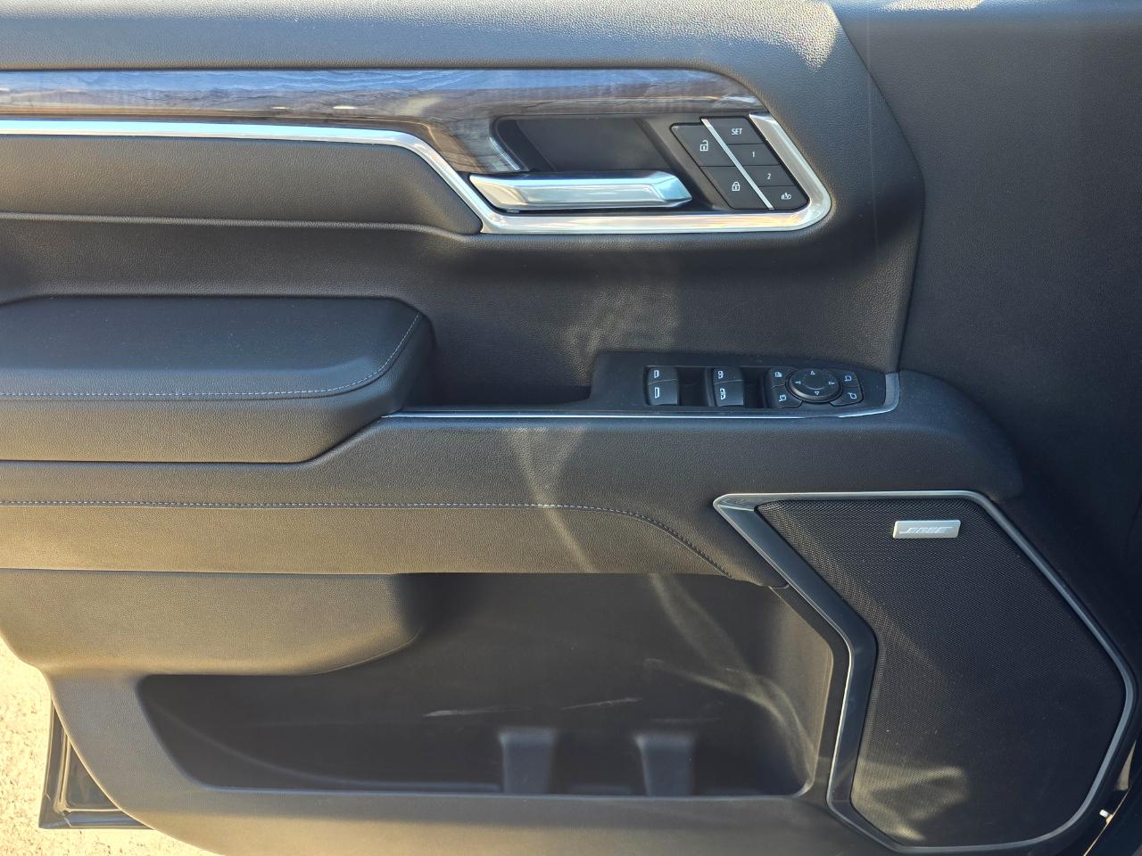 Chevrolet Silverado 1500 LTZ Crew Cab 4WD 2022