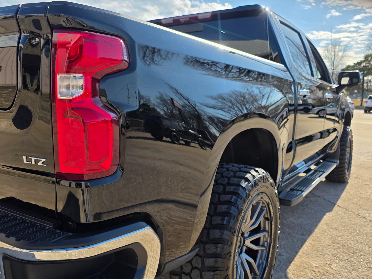 Chevrolet Silverado 1500 LTZ Crew Cab 4WD 2022