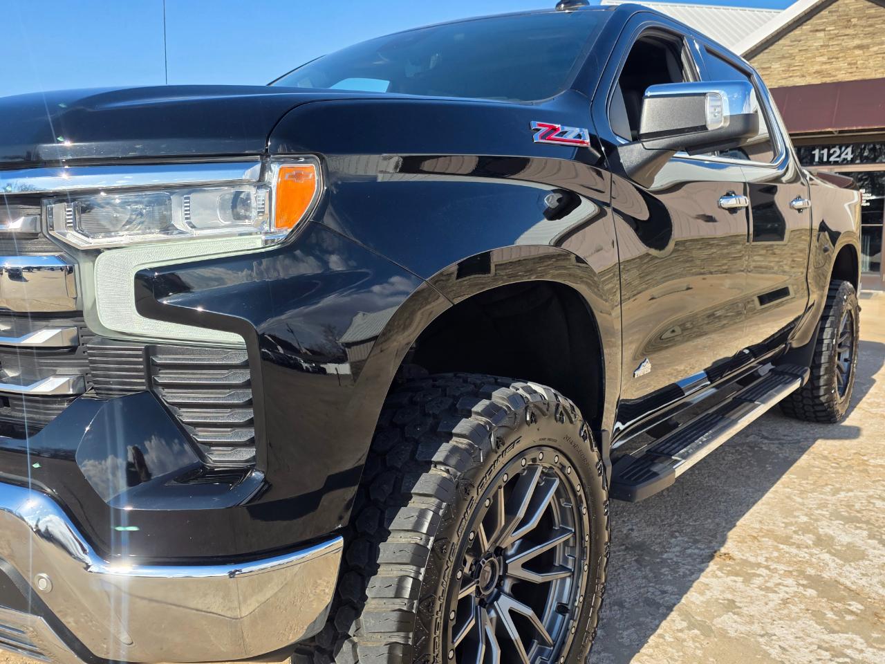 Chevrolet Silverado 1500 LTZ Crew Cab 4WD 2022