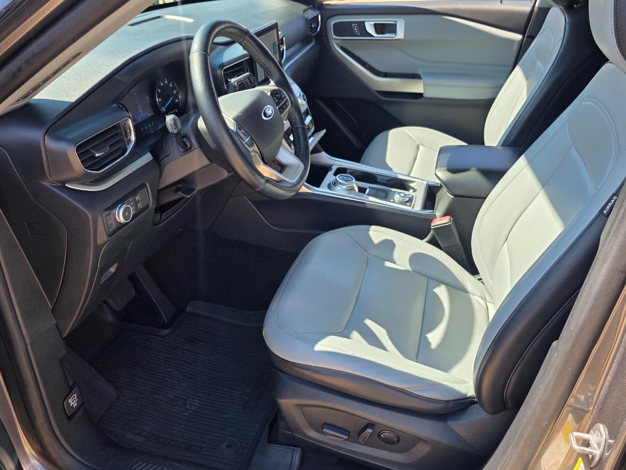 Ford Explorer XLT AWD 2021