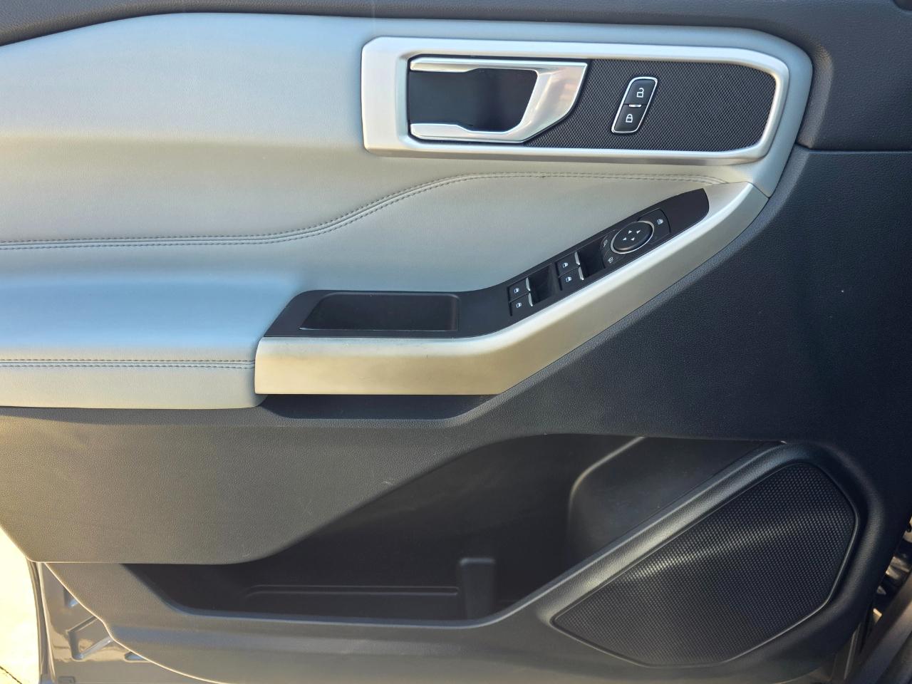 Ford Explorer XLT AWD 2021