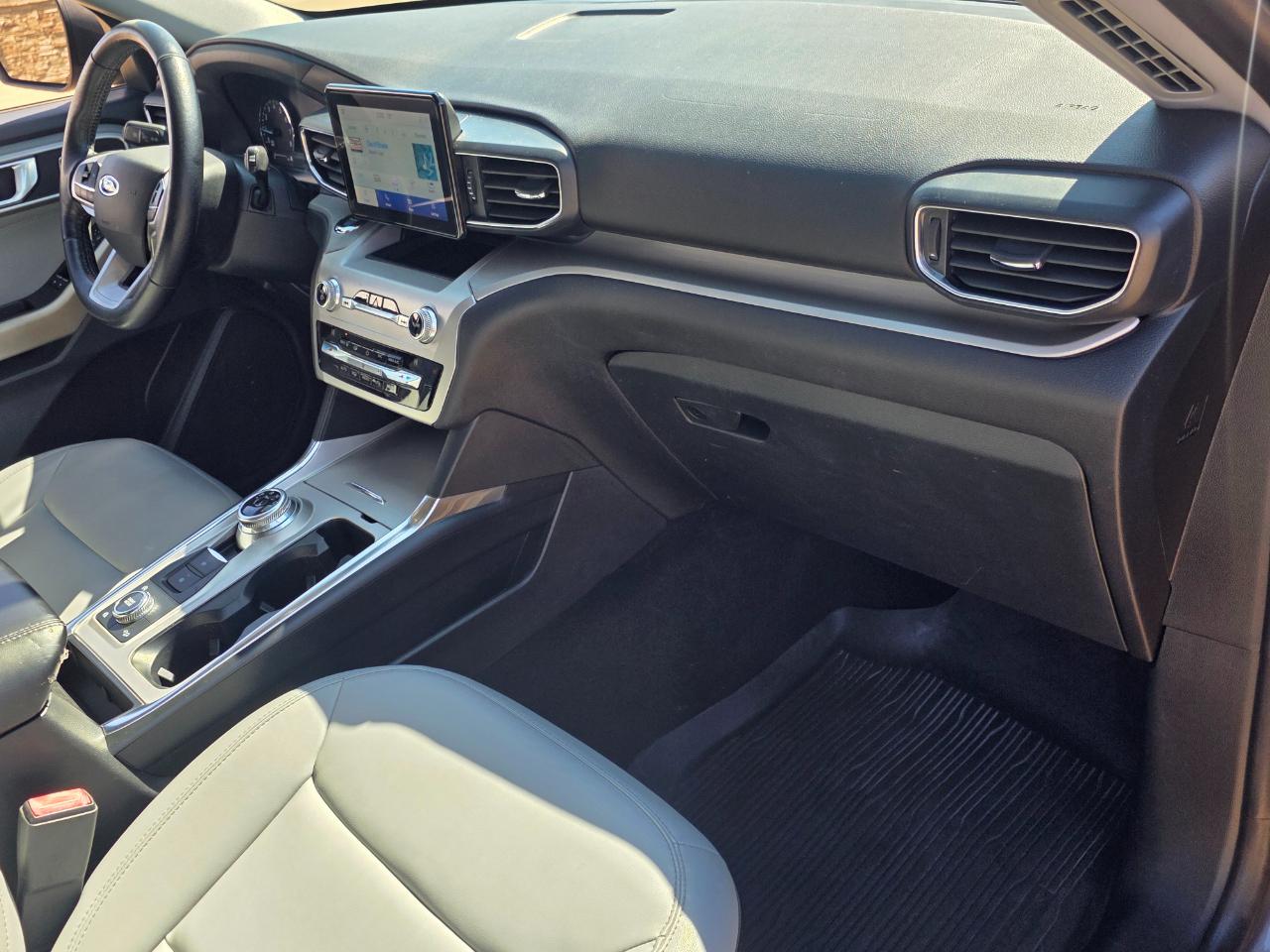 Ford Explorer XLT AWD 2021