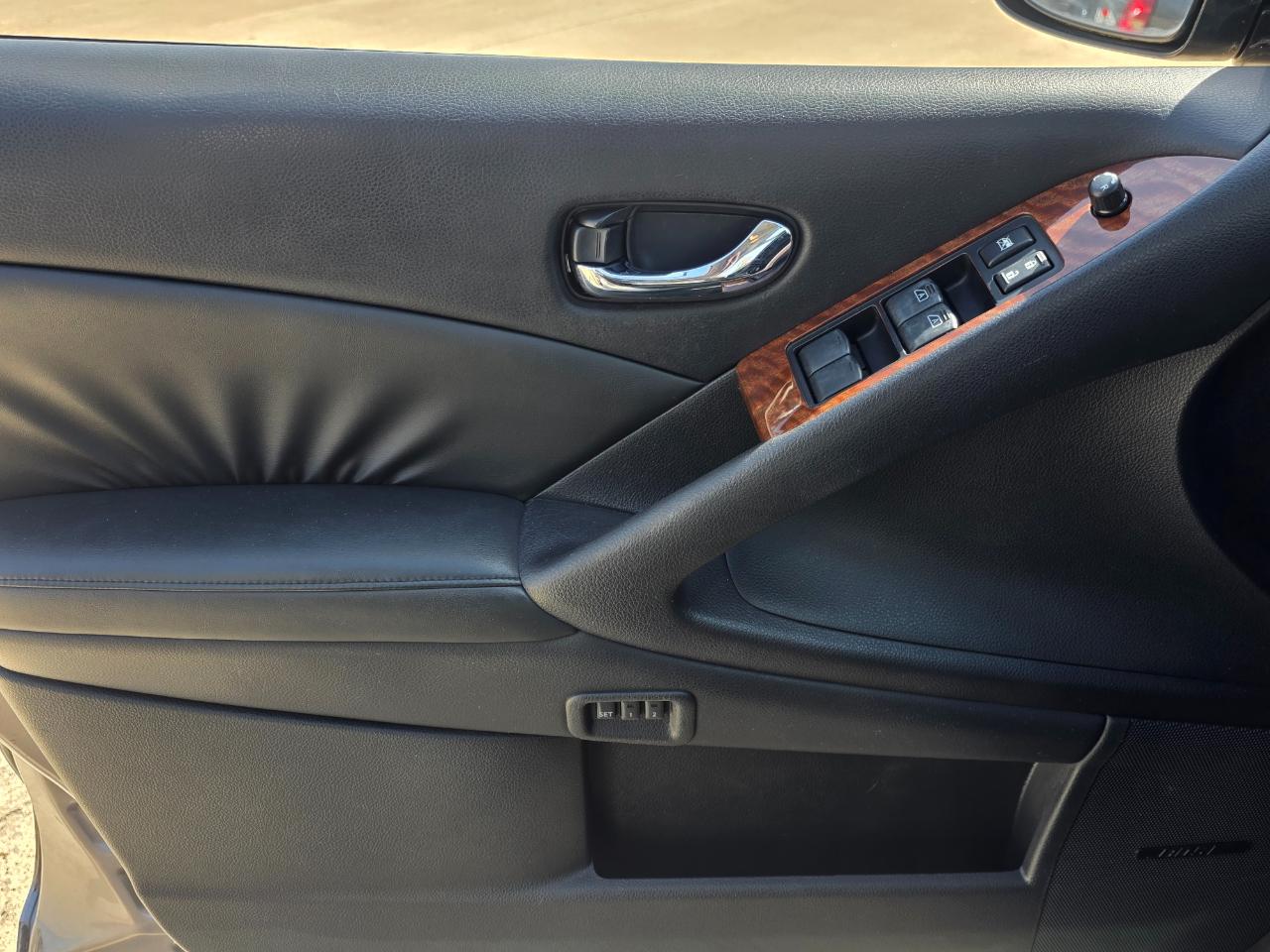 Nissan Murano SL AWD 2010