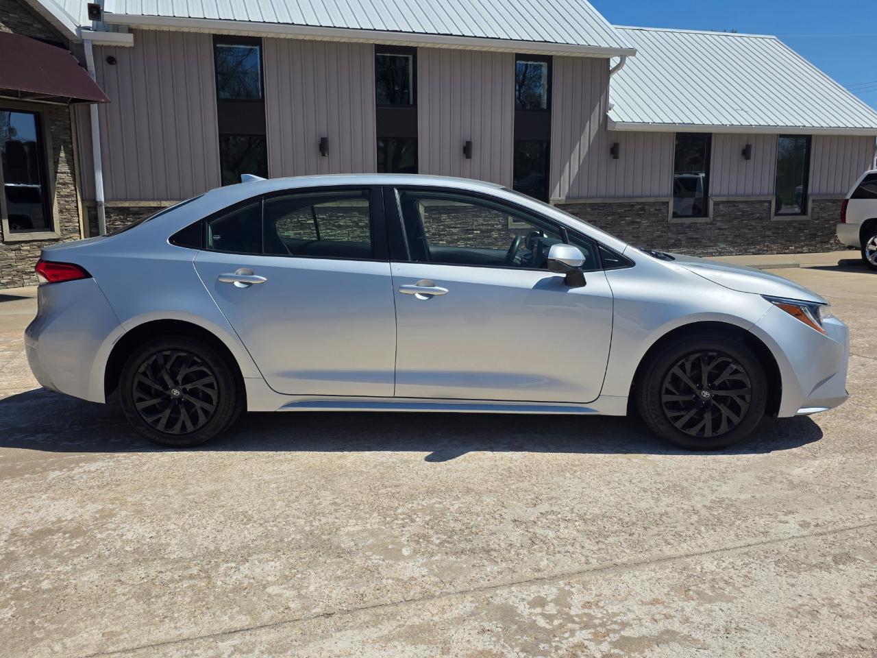 Toyota Corolla LE 2022