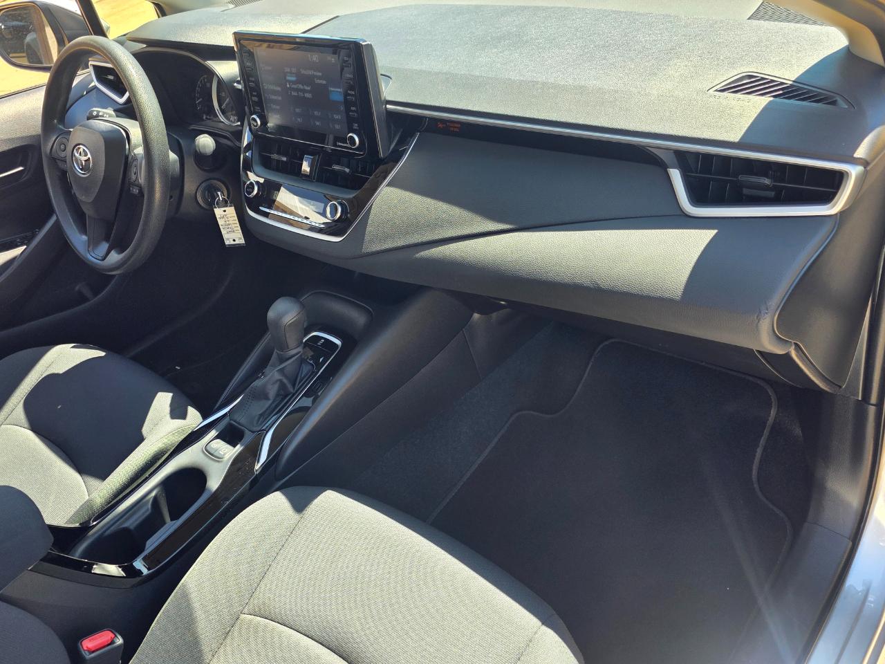 Toyota Corolla LE 2022