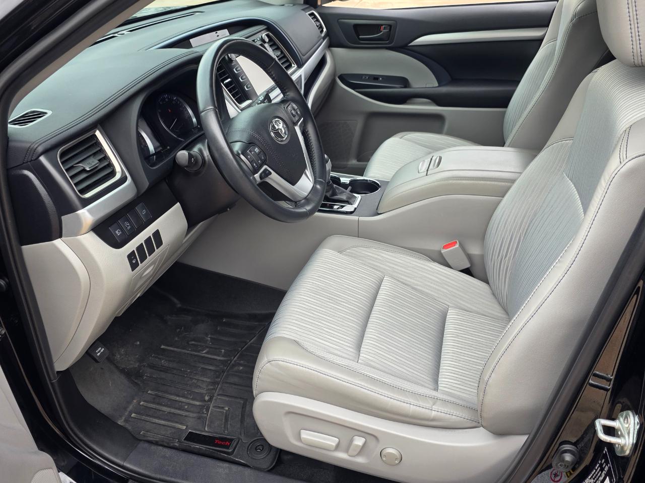 Toyota Highlander LE Plus AWD V6 2019