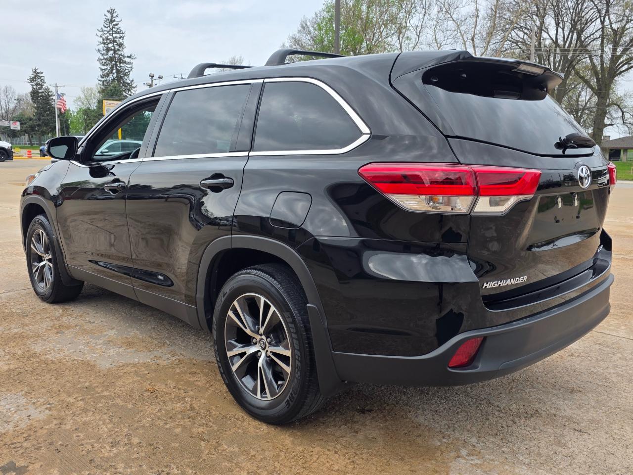 Toyota Highlander LE Plus AWD V6 2019