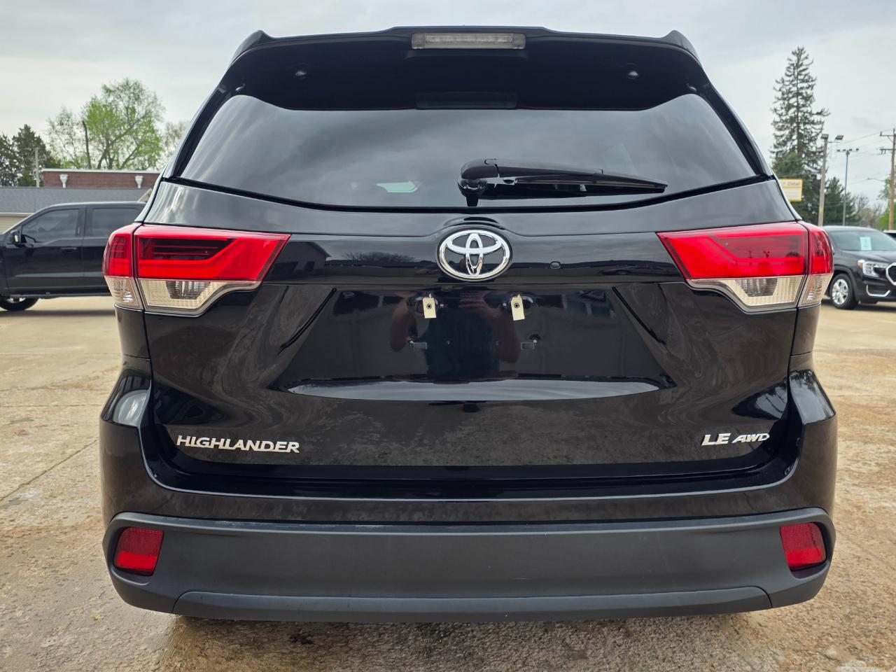 Toyota Highlander LE Plus AWD V6 2019