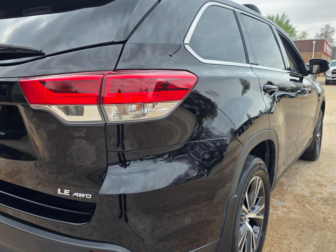 Toyota Highlander LE Plus AWD V6 2019