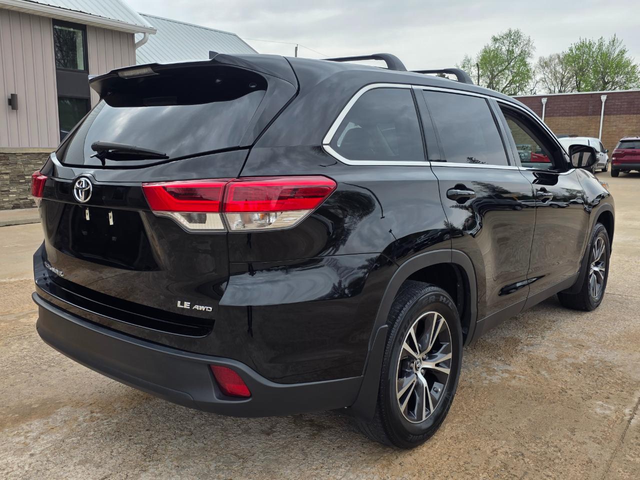 Toyota Highlander LE Plus AWD V6 2019