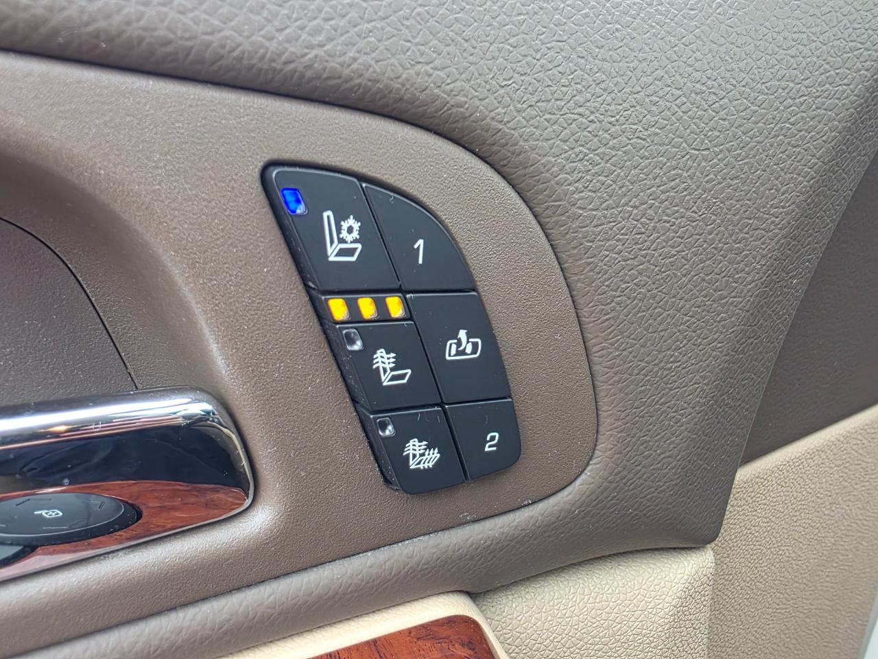 Chevrolet Tahoe LTZ 4WD 2011