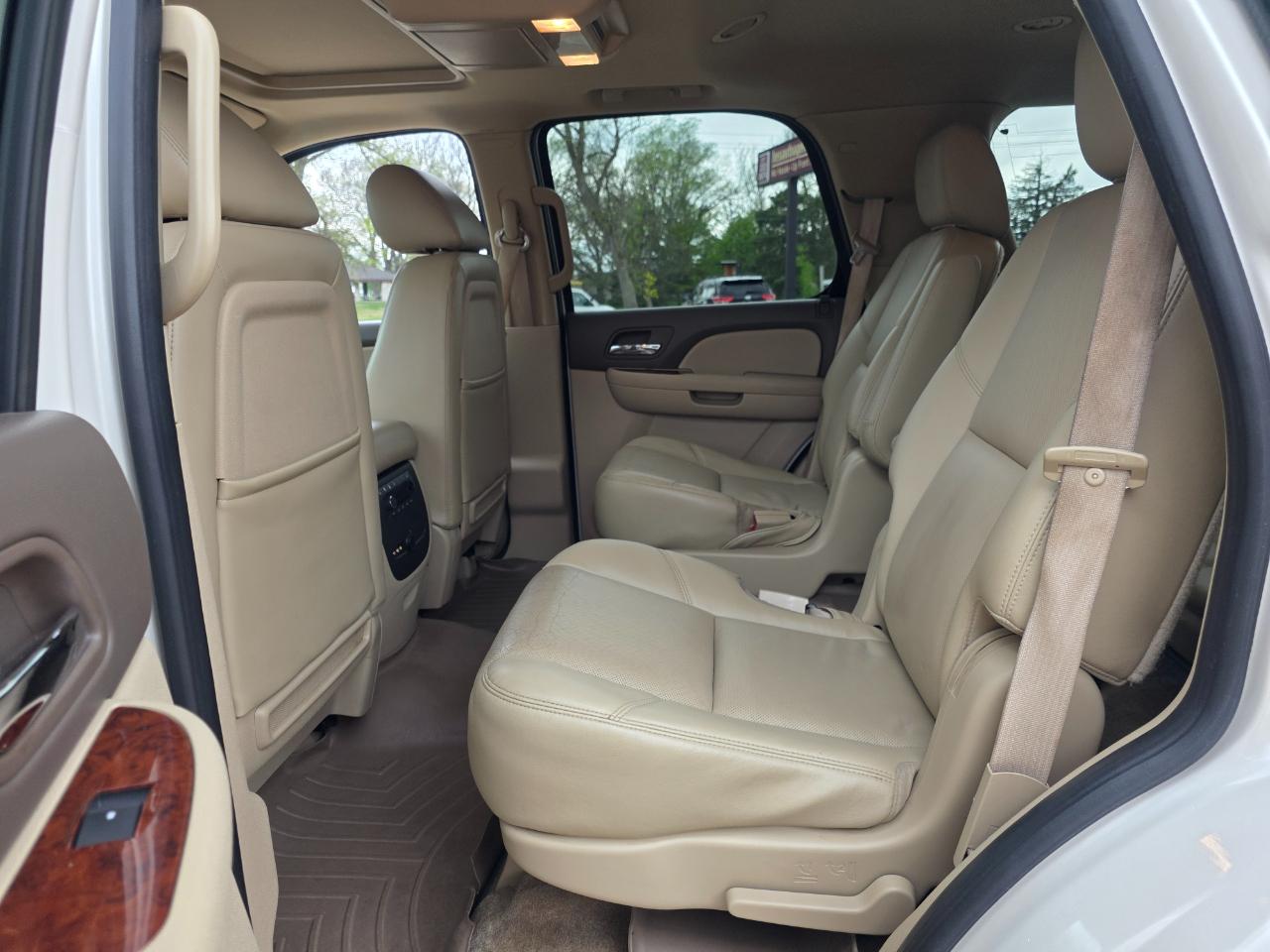 Chevrolet Tahoe LTZ 4WD 2011