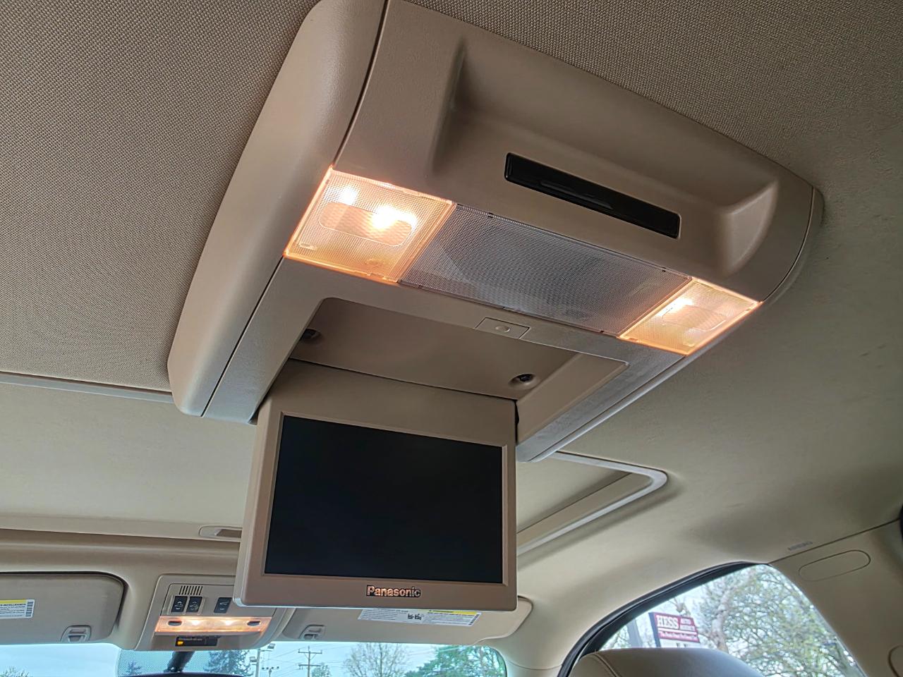 Chevrolet Tahoe LTZ 4WD 2011