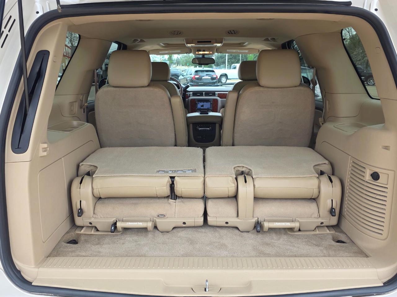 Chevrolet Tahoe LTZ 4WD 2011