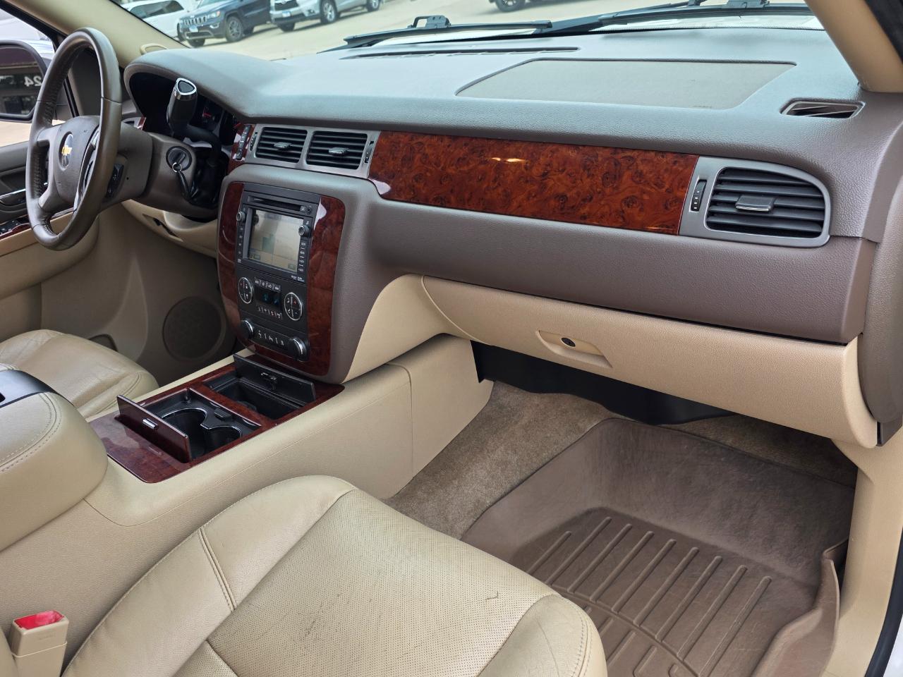 Chevrolet Tahoe LTZ 4WD 2011