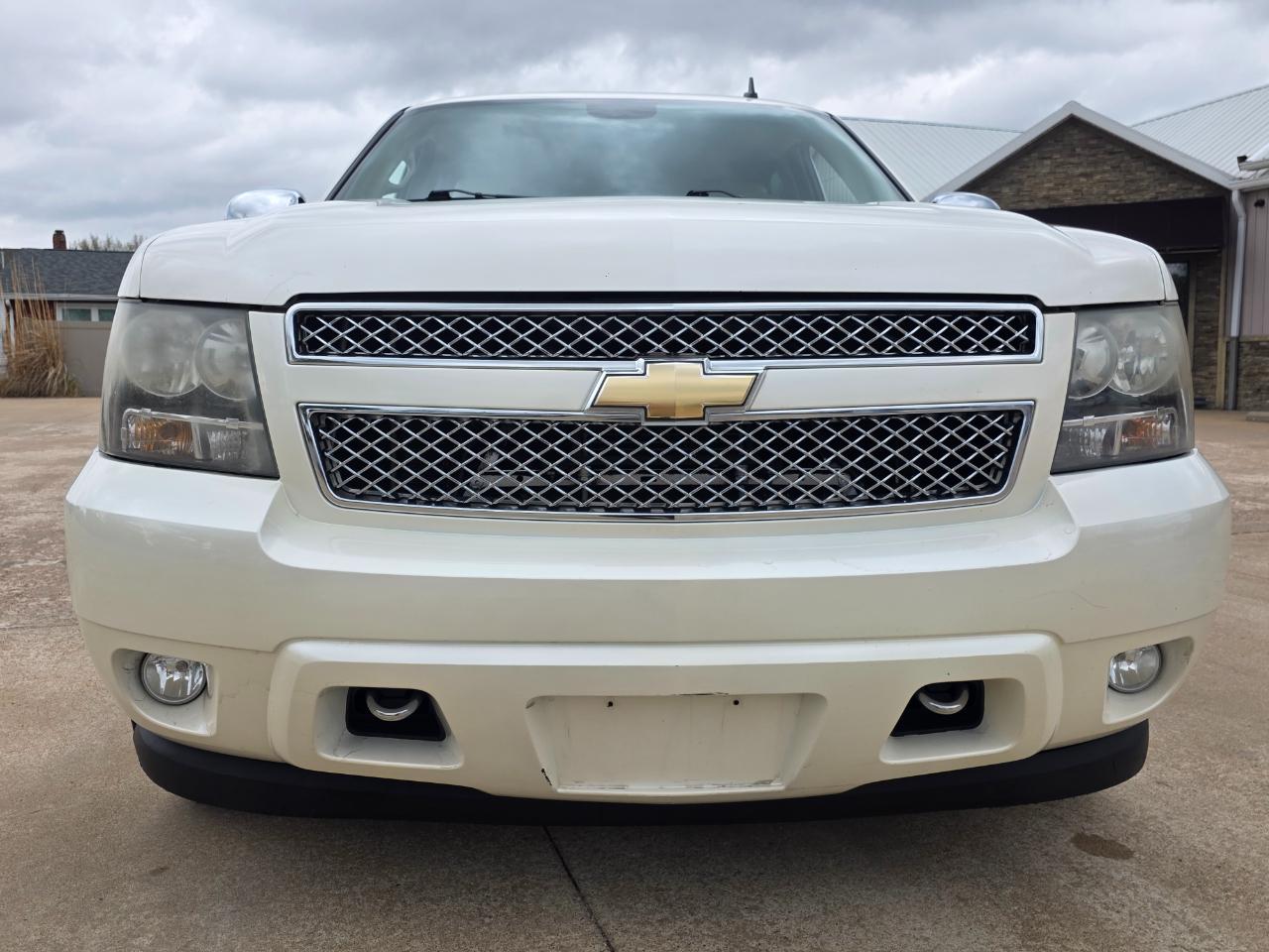 Chevrolet Tahoe LTZ 4WD 2011