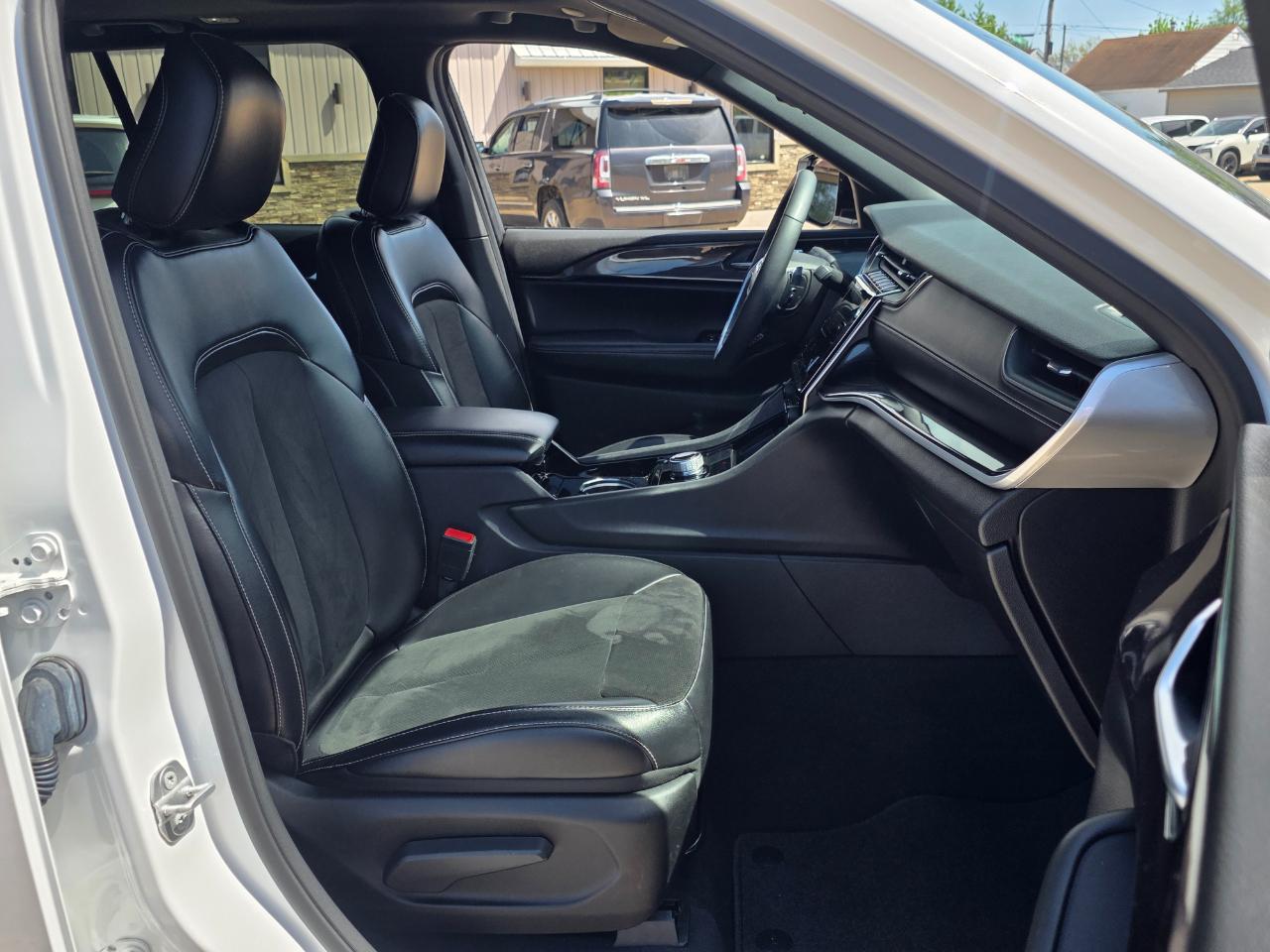 Jeep Grand Cherokee  2023