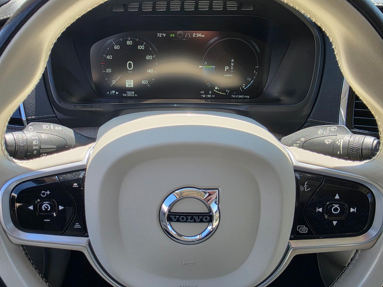 Volvo XC90 T8 Inscription Hybrid w/6 Passenger Seating 2020
