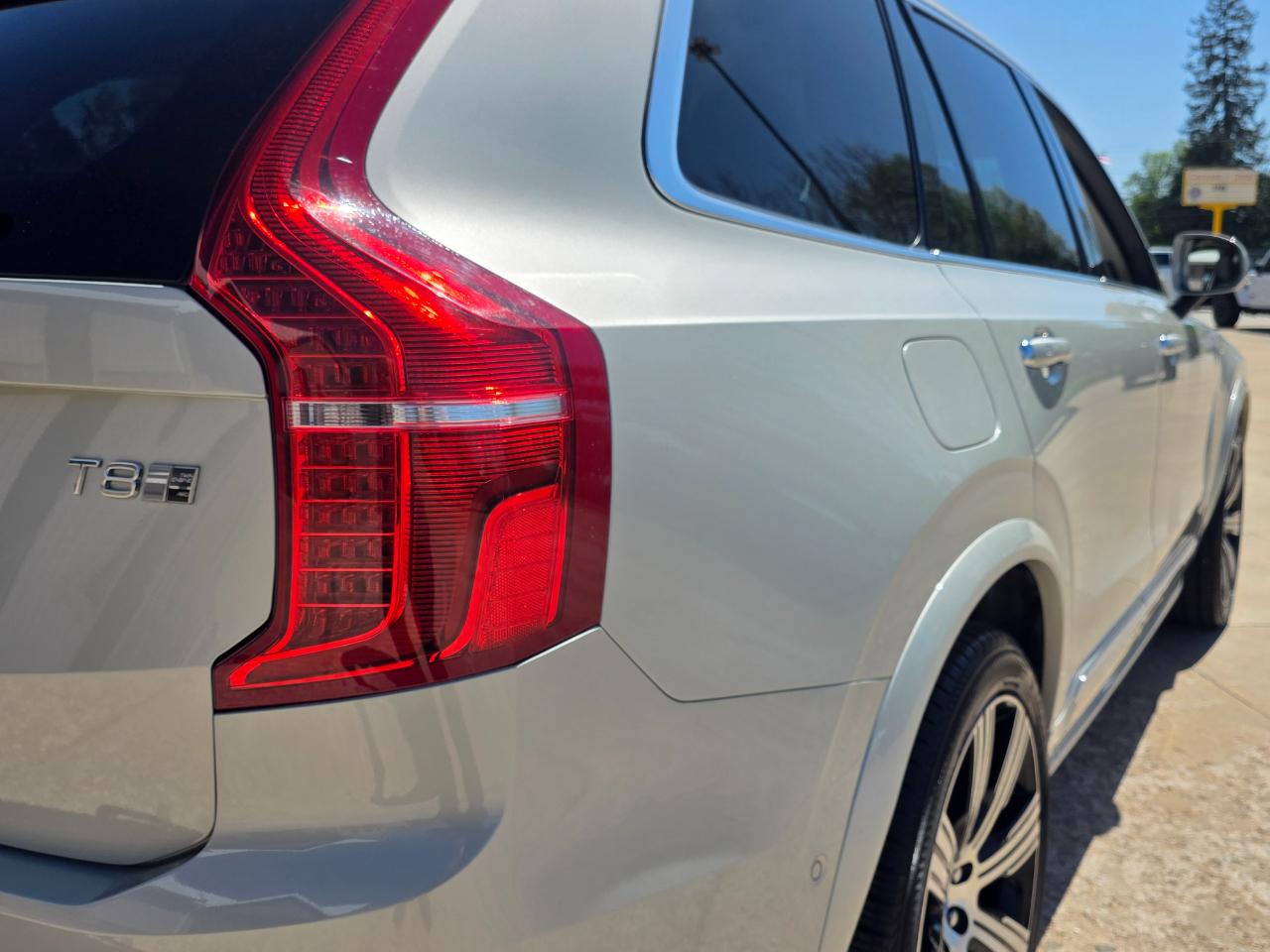 Volvo XC90 T8 Inscription Hybrid w/6 Passenger Seating 2020