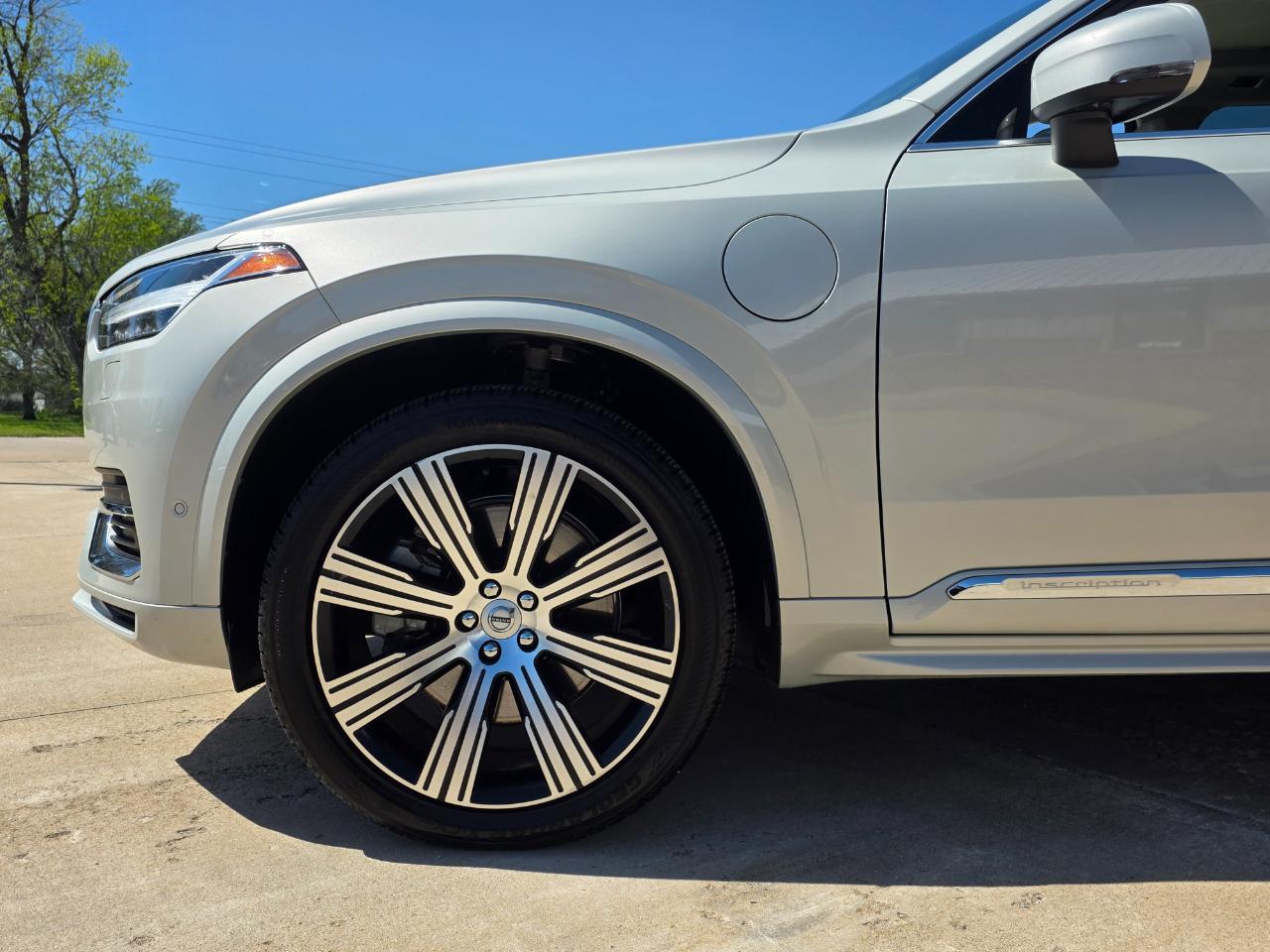 Volvo XC90 T8 Inscription Hybrid w/6 Passenger Seating 2020