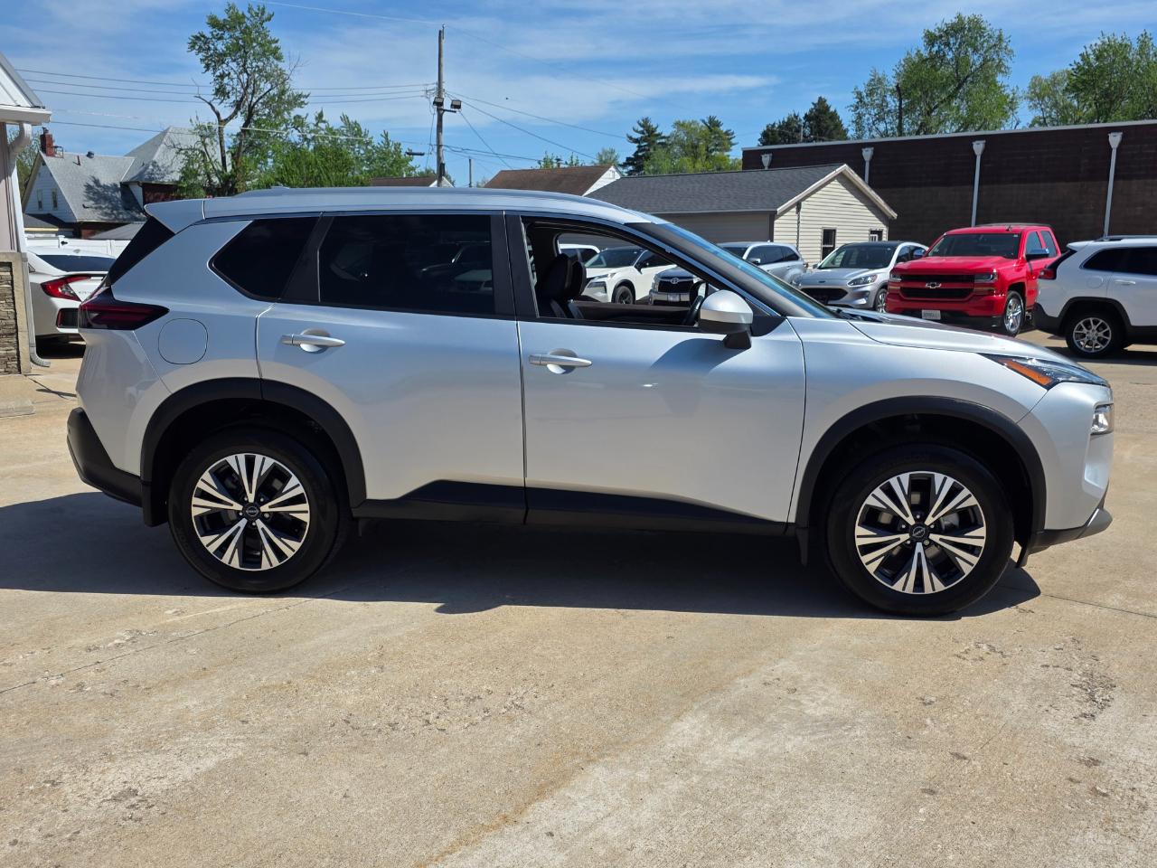 Nissan Rogue SV AWD 2023