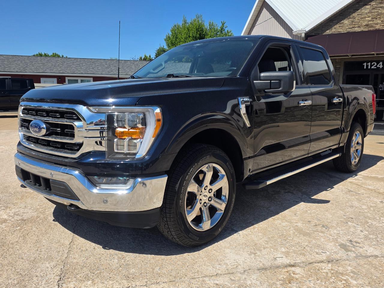 Ford F-150 XLT SuperCrew 5.5-ft. Bed 4WD 2022