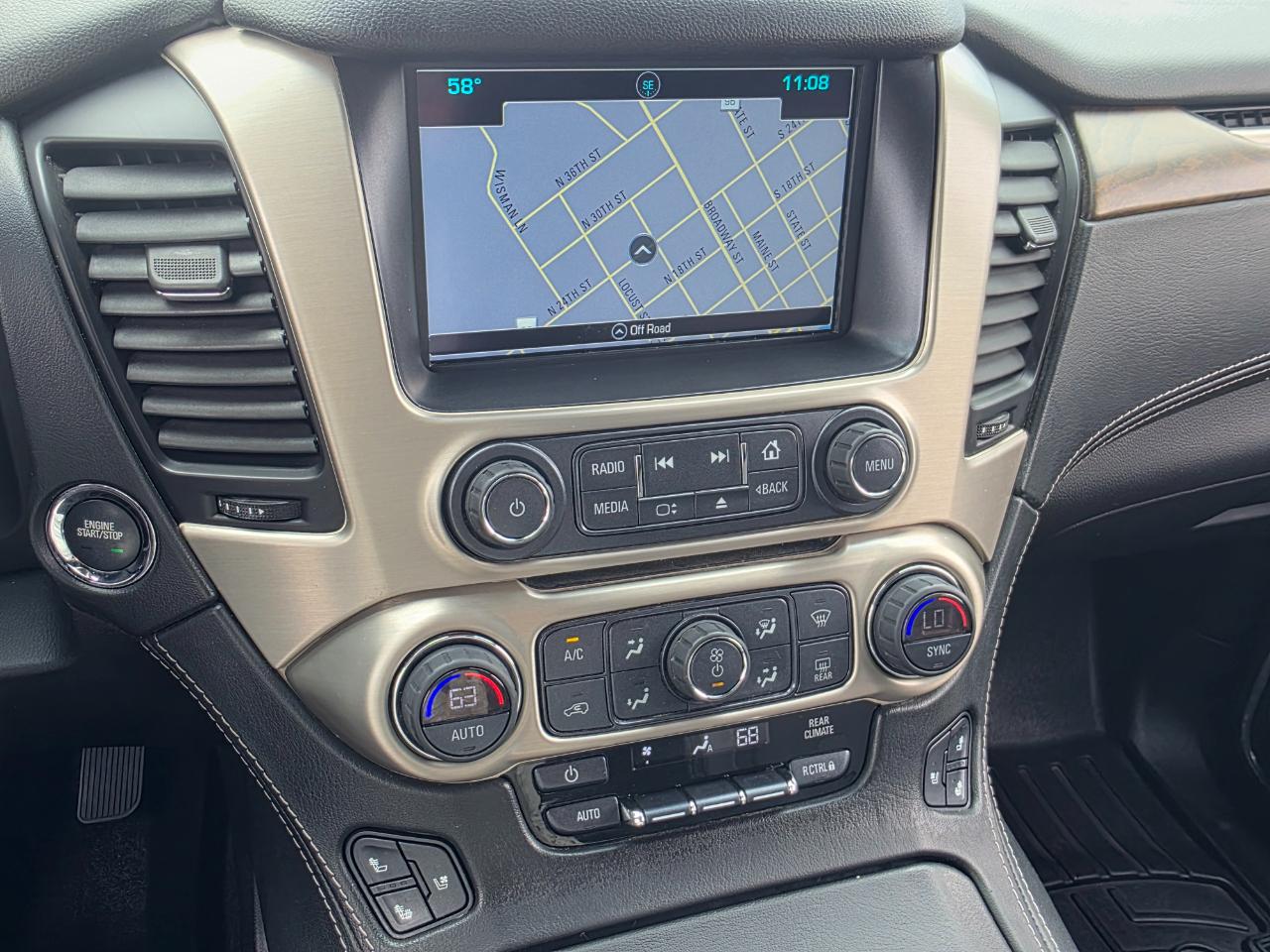 GMC Yukon XL Denali 4WD 2018