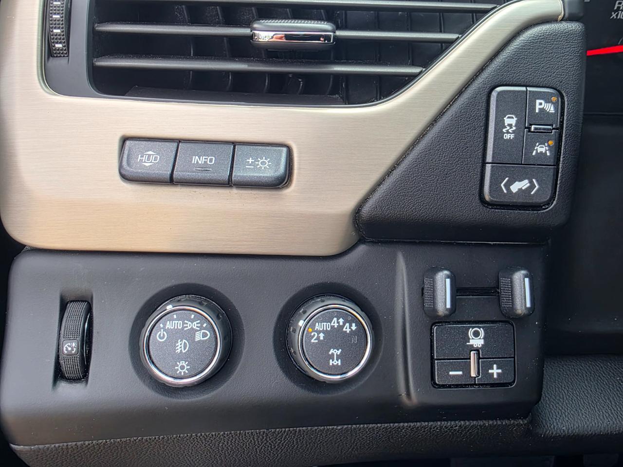 GMC Yukon XL Denali 4WD 2018