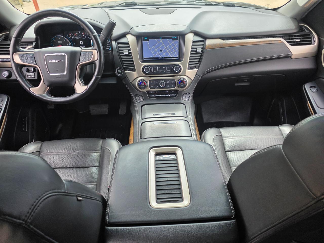 GMC Yukon XL Denali 4WD 2018