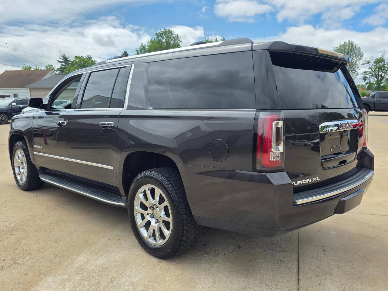 GMC Yukon XL Denali 4WD 2018