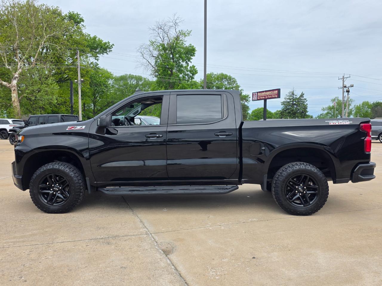 Chevrolet Silverado 1500 LT Trail Boss Crew Cab 4WD 2020