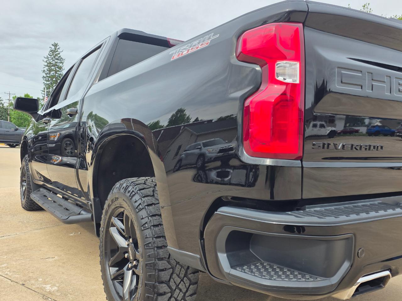 Chevrolet Silverado 1500 LT Trail Boss Crew Cab 4WD 2020
