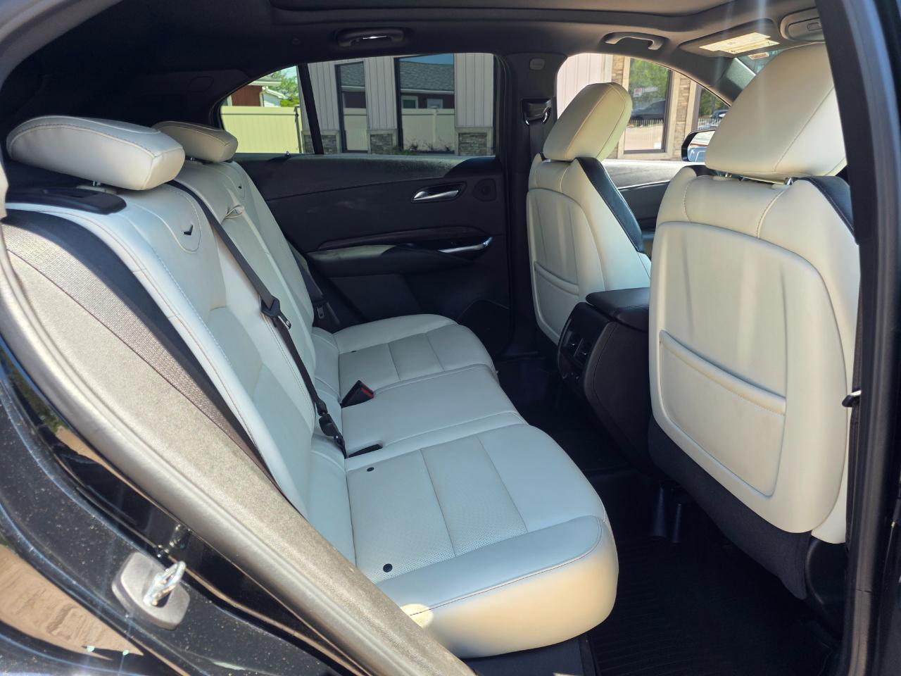 Cadillac XT4 Sport AWD 2023