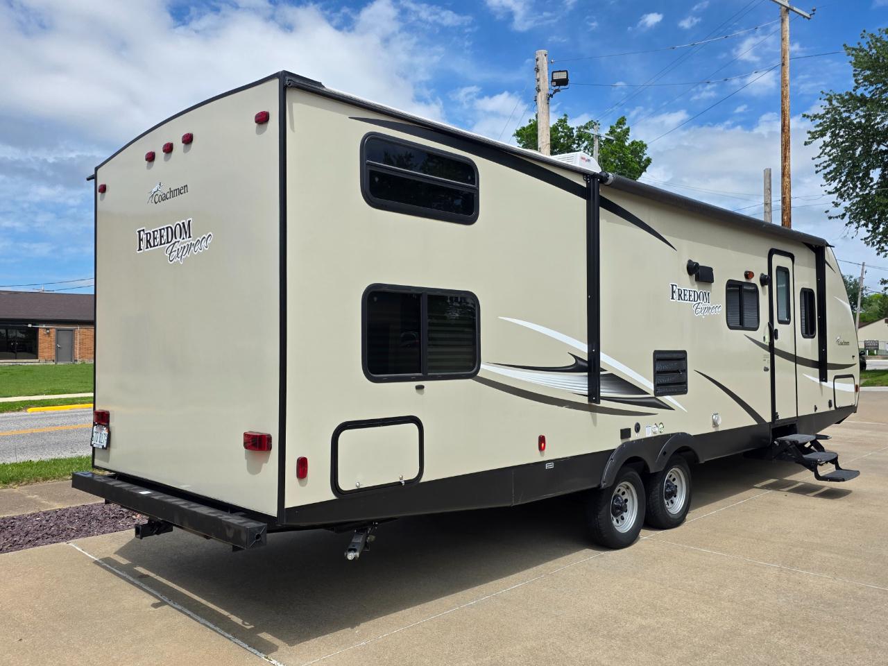 Forest River Freedom Express  2018