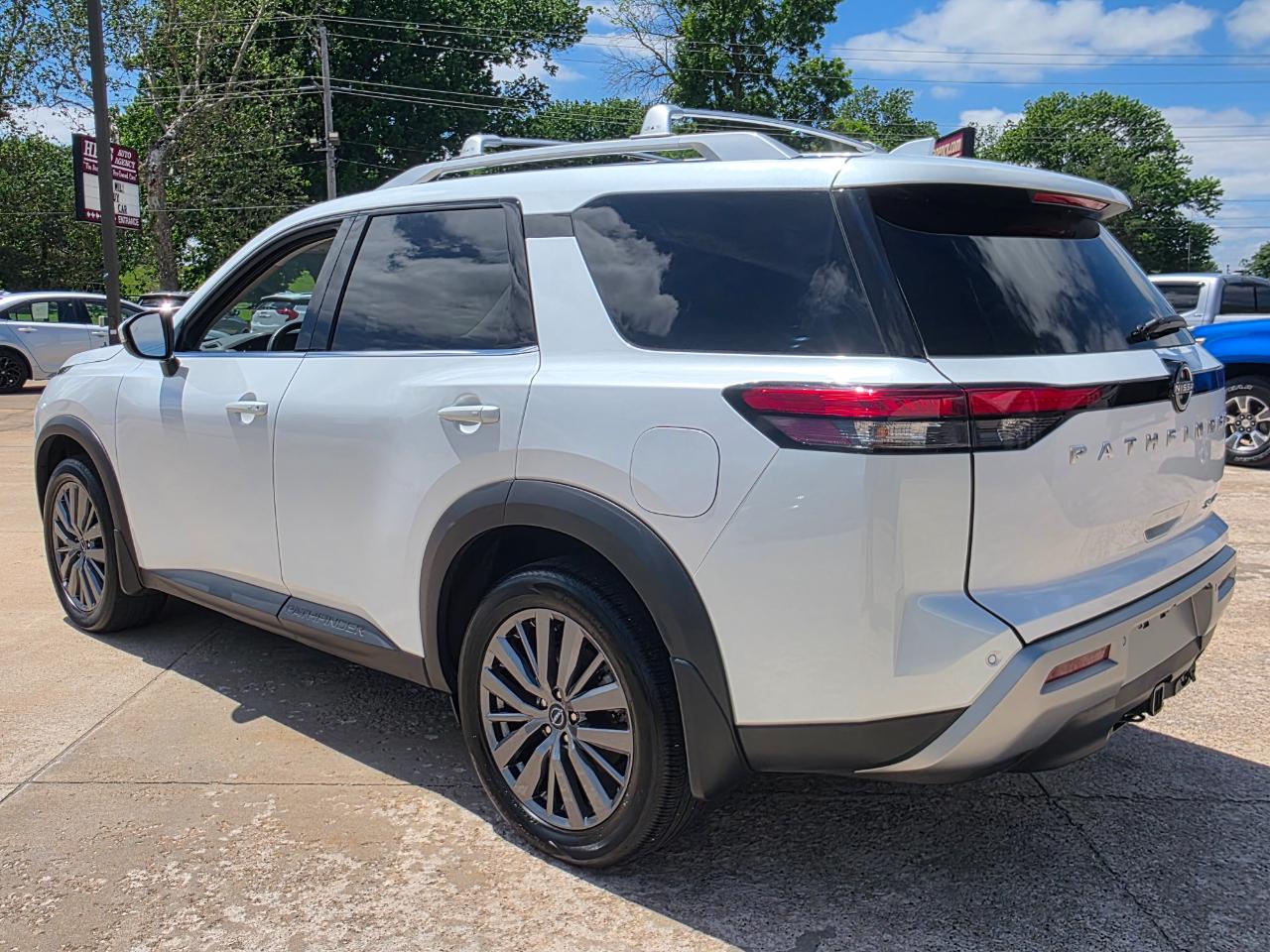 Nissan Pathfinder  2025