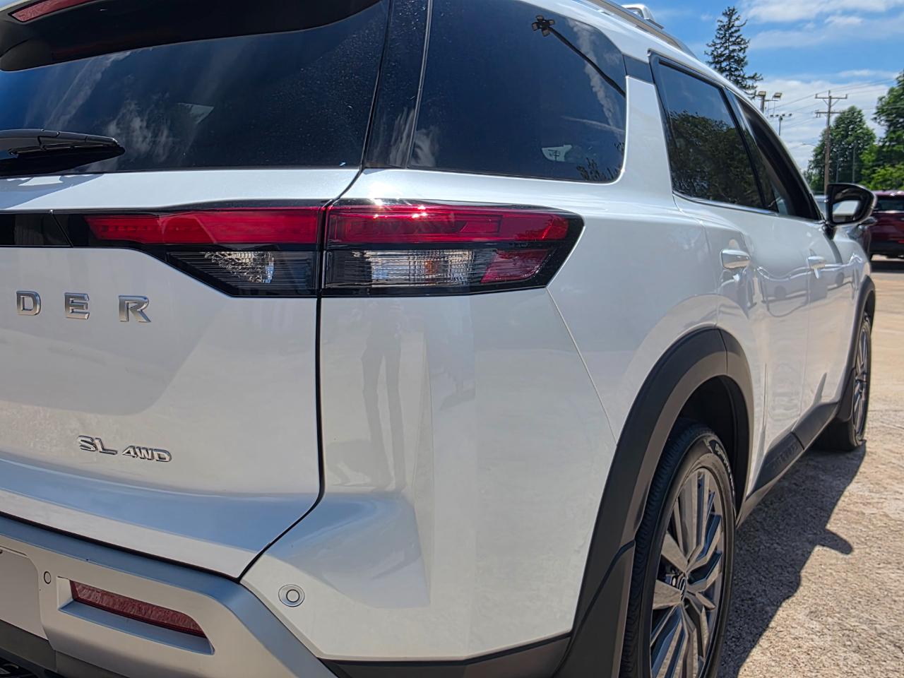 Nissan Pathfinder  2025